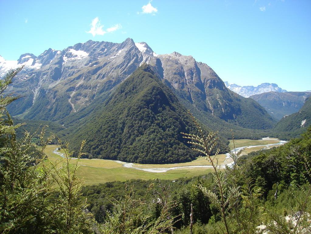 Alpine Lodge Queenstown Bagian luar foto